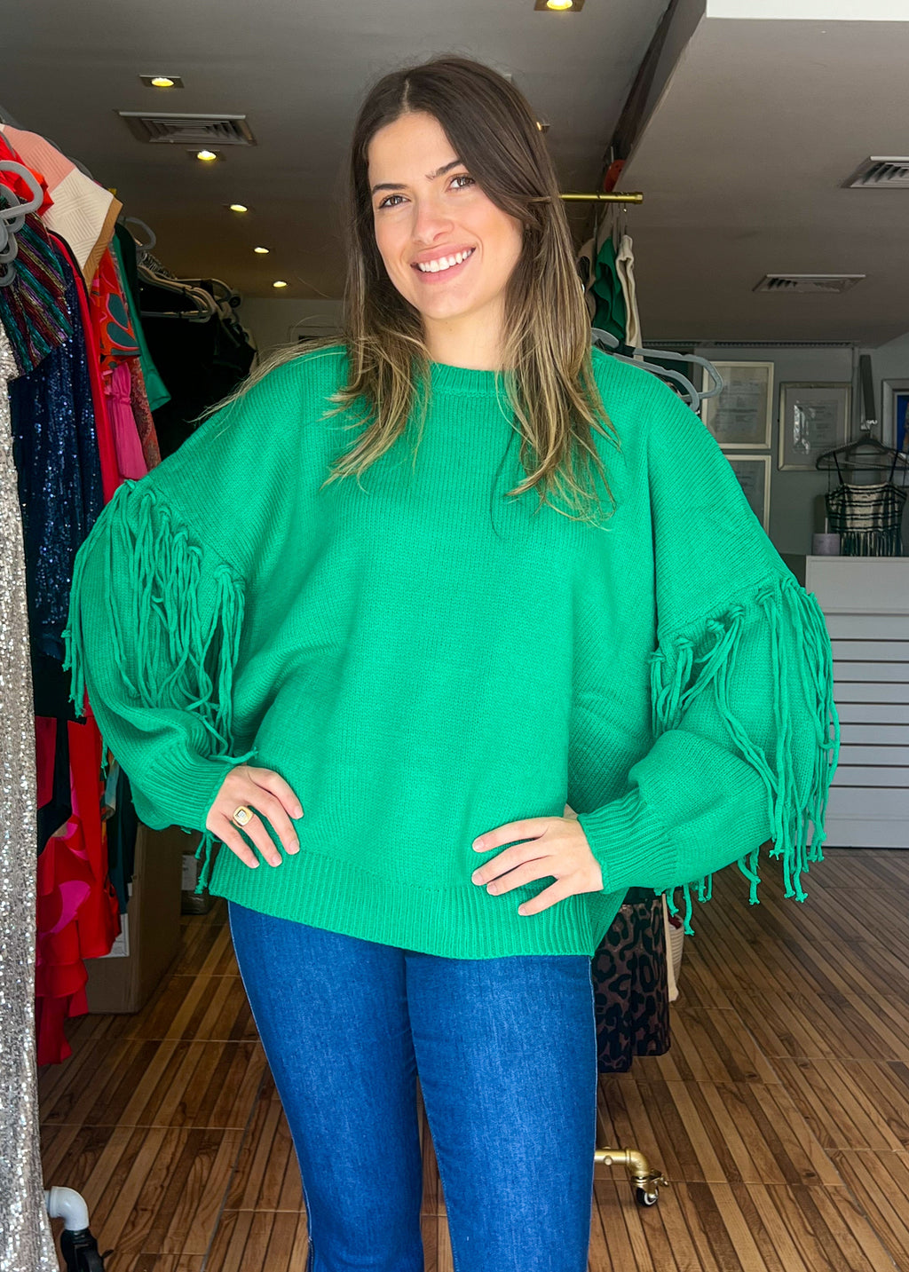 Kelly green fringe crew neck pullover sweater.