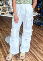 Load image into Gallery viewer, Off white solid wide leg pants.
